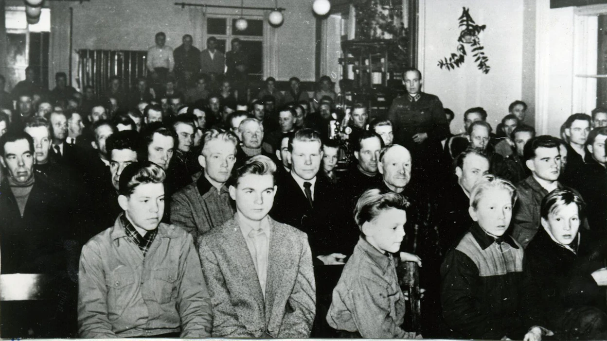 Maataloustuottajain Tyrvännön yhdistys järjesti kokouksen Lepaan puutarhaopiston juhlasalissa joulukuussa 1957. Aiheena oli uusi tieliikennelaki, MT kirjoitti 10. joulukuuta 1957. MTK-Tyrväntö ei ole lakkautettavien listalla. Tyrvännön maatalousseura ja Tyrvännön Lusin pienviljelijäin osasto sen sijaan ovat.