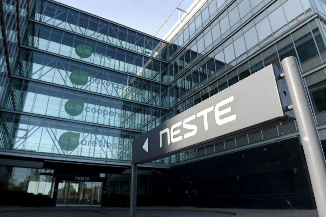 Liikevaihdon muutos johtui Nesteen mukaan myyntihintojen noususta ja Porvoon jalostamolla tehdystä suurseisokista. LEHTIKUVA / MIKKO STIG