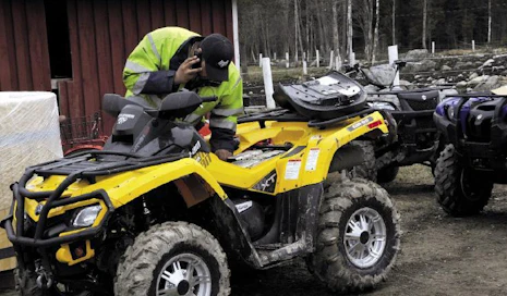 Testi alkaa aina huolellisella kalustoon tutustumisella.