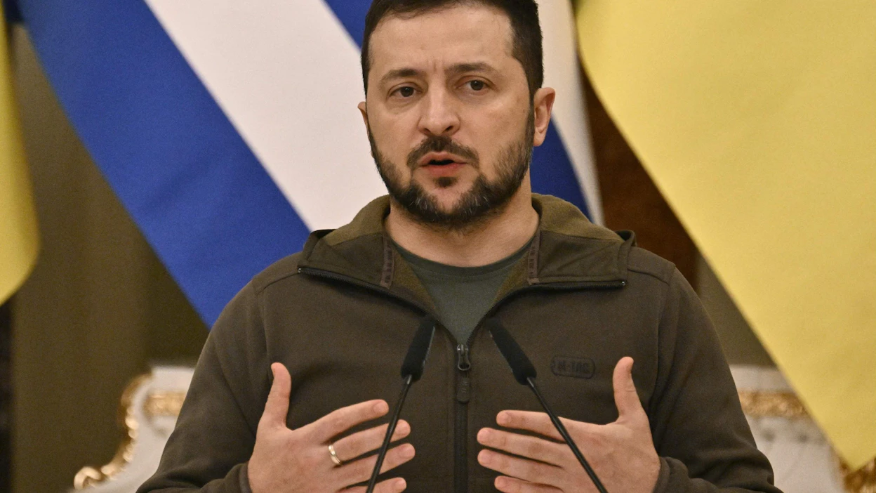 Ukrainan presidentin Volodymyr Zelenskyin mukaan armeija on jo löytänyt todisteita venäläisten hirmuteoista. Lehtikuva/AFP.