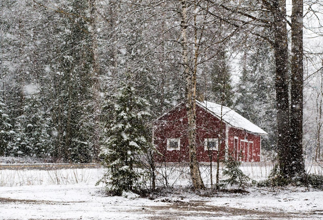 Lunta on tänään tullut lyhyen ajan sisällä paikoin runsaasti. Kuvituskuva.