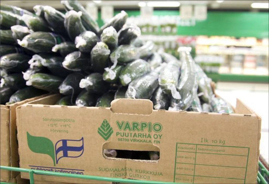 Varpion puutarhan kurkkujen alkuperä oli selkeästi esillä Lohjan Prismassa torstaina. markku vuorikari