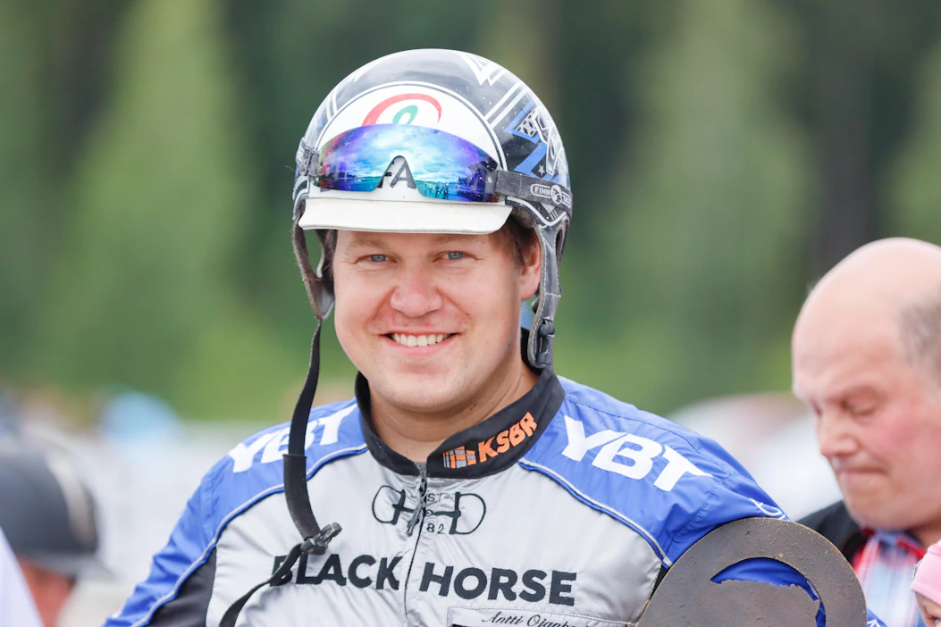 Antti Ojanperällä on käsissään uusi projekti, kun pihtiputaalainen otti ensimmäisen kylmäverisensä valmennukseen. Wölle muutti Pihtiputaalle perjantaina.