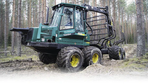 Kurussa opiskelijoiden käytössä on neljä ketjua eli motoa ja ajokonetta. Edustettuna ovat kaikki valtamerkit.