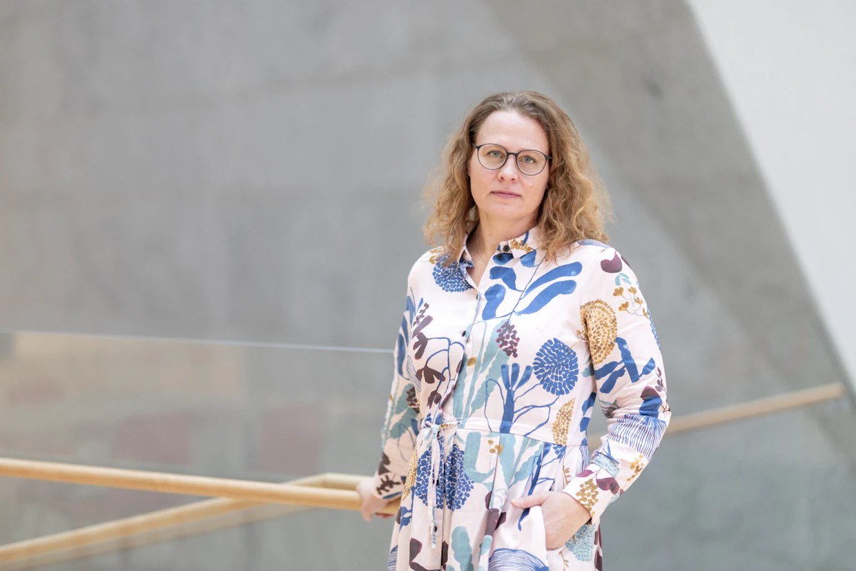 Suomen Kätilöliiton puheenjohtaja<strong id="strong-fc80e296e51743a2b021e57ef87c39f6"> </strong>Päivi Oinonen kertoo, että synnytysten määrä on laskussa koko Euroopassa.