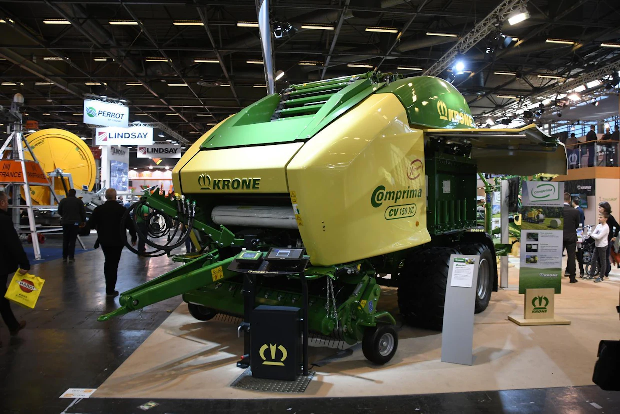 Krone Comprima 150 XC oli saanut punnituslaitteen käärintäkoneeseen. (SN)