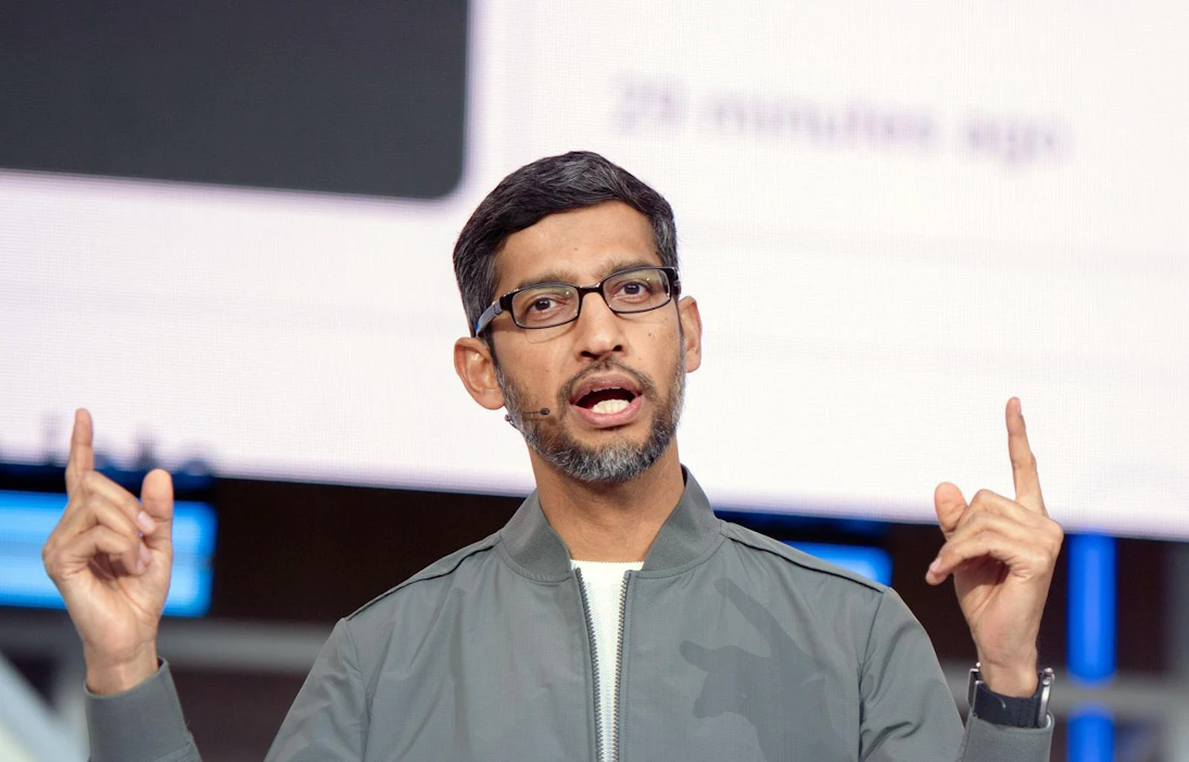 Google ilmoitti toukokuussa sijoittavansa 600 miljoonaa euroa uuteen Haminan palvelinkeskukseen. Toimitusjohtaja Sundar Pichai tapaa tänään pääministeri Antti Rinteen. LEHTIKUVA / AFP