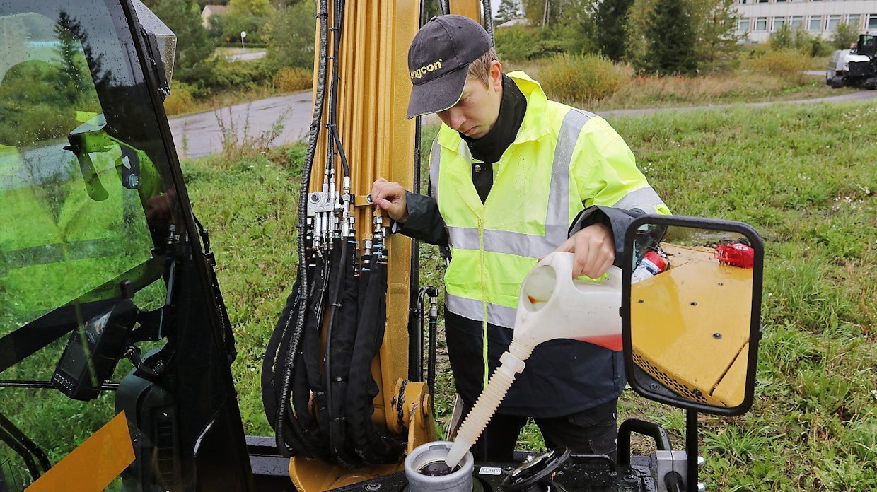 Polttoaineenkulutukset mitattiin tankki täyteen -menetelmällä.