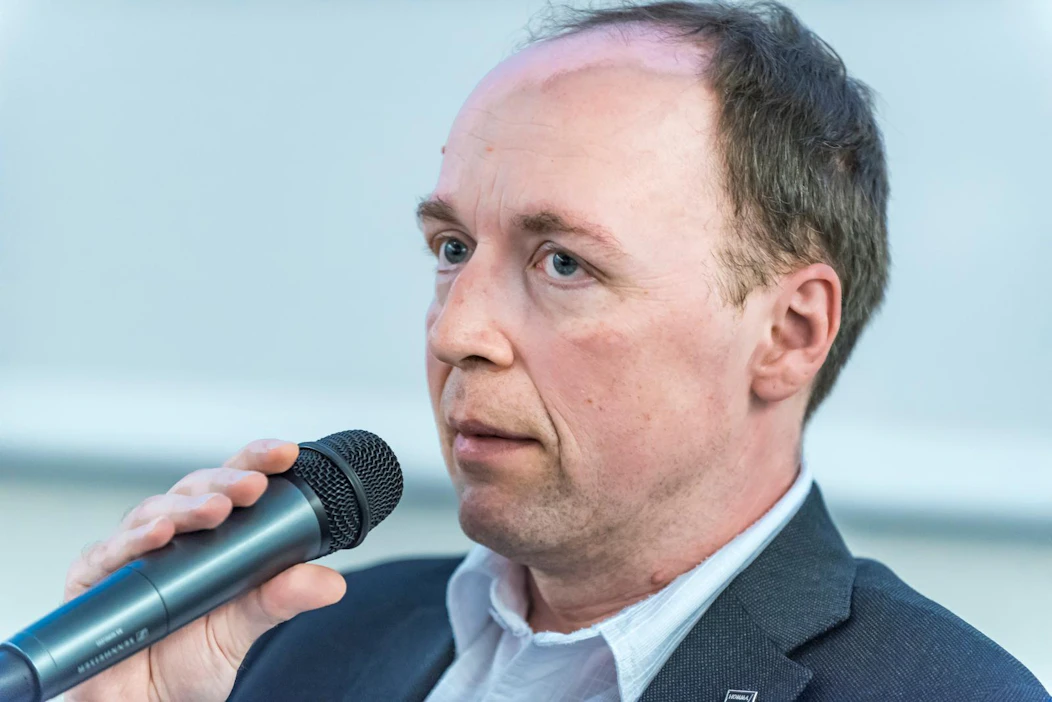 Jussi Halla-ahon mukaan perussuomalaiset ei sulje pois hallitusyhteistyötä minkään puolueen kanssa.