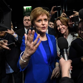 Sturgeonin Skotlannin kansallispuolue (SNP) otti murskavoiton viime viikon vaaleissa kahmimalla 47 paikkaa 59 mahdollisesta. LEHTIKUVA/AFP
