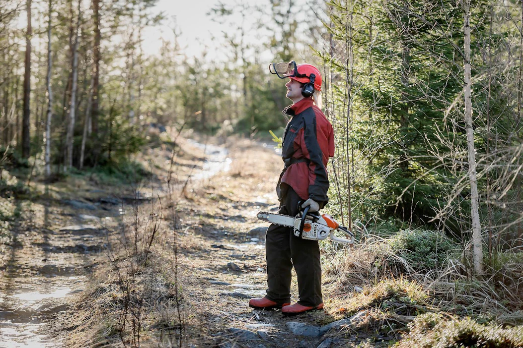 Jukka Valkaman työmaat ja työt ovat muuttuneet syksyn suunnitelmista, kun kunnon talvea ei tullutkaan.