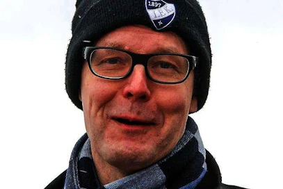 Jorma Vuoksenmaa kertoi huhujen välttämiseksi itse sairastavansa syöpää.