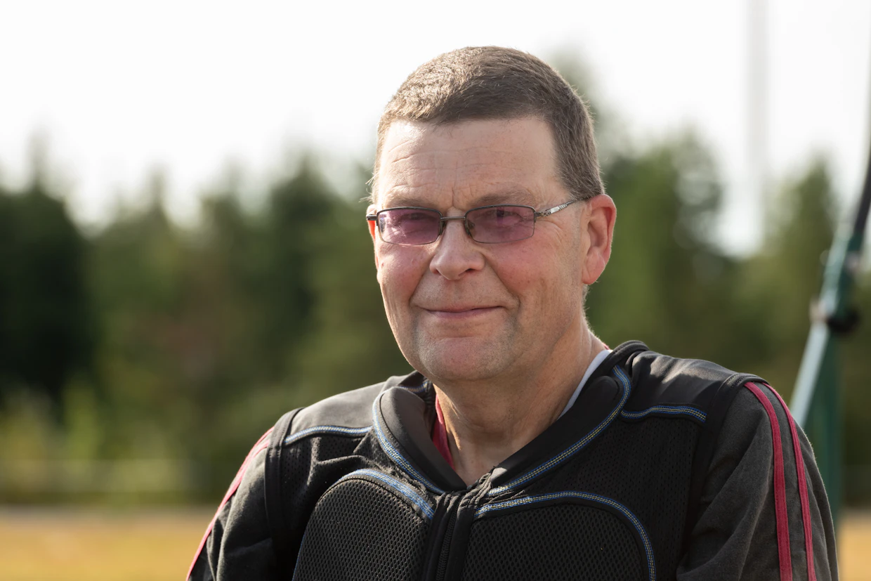 Pertti Mannisen ohjastajastatistiikka on 1203 starttia ja 47 voittoa. Ensimmäiset kilpailunsa Manninen ajoi vuonna 1979.