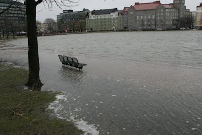 Merenpinnan nousu voi aiheuttaa ongelmia Helsingissä.