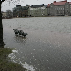 Merenpinnan nousu voi aiheuttaa ongelmia Helsingissä.