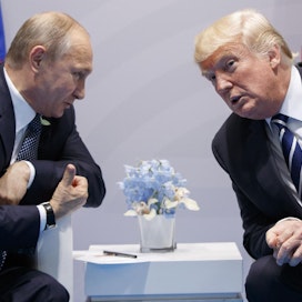 Venäjän presidentti Vladimir Putin ja Yhdysvaltain presidentti keskustelivat viime kesänä G20-kokouksessa Hampurissa. Kohtaaminen Helsingissä on suurvaltajohtajien ensimmäinen kahdenkeskeinen tapaaminen.