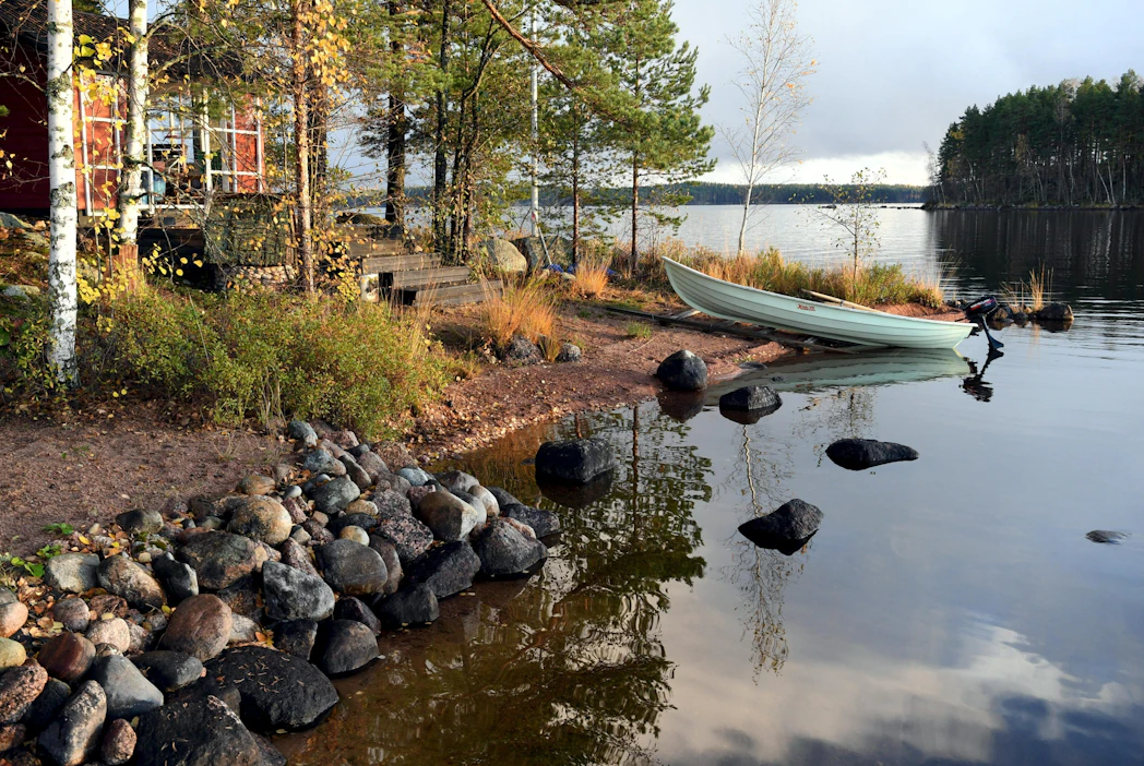 Etelä-Savossa, Lapissa, Uudellamaalla ja Varsinais-Suomessa tehdään tyypillisesti lukumääräisesti eniten loma-asuntokauppaa. LEHTIKUVA / Jussi Nukari.
