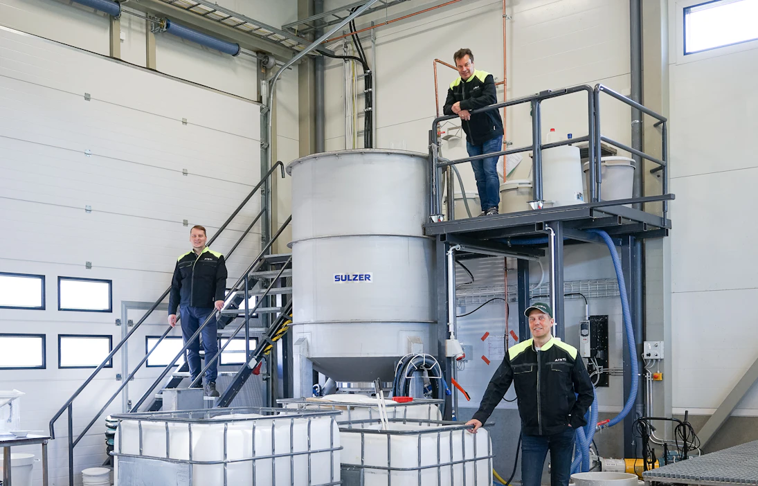 Aisti Oy:llä on tätä nykyä pilottilaitos Jyväskylässä. Kuvassa yrityksen perustajat Mikko Paananen (vas.), Petri Jetsu (ylh.) ja Antti Fredrikson.