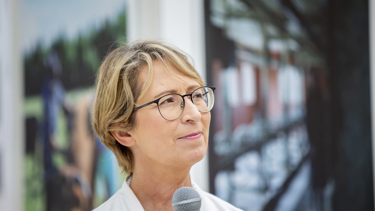 Hallitusohjelmassa on sovittu, että hallitus saattaa korvauskelvottomia peltoja korvauskelpoisuuden piiriin. Kuvassa maa- ja metsätalousministeri Sari Essayah.