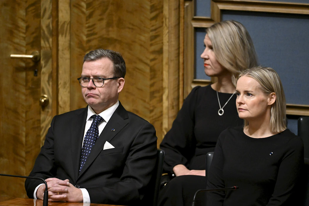 Huonon arvosanan antoi 37 prosenttia vastaajista ja melko huonon 25 prosenttia. LEHTIKUVA / Heikki Saukkomaa.