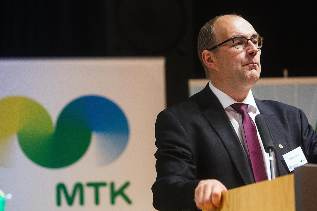 Mikko Tiirola avasi metsävaltuuskunnan kokouksen marraskuussa.