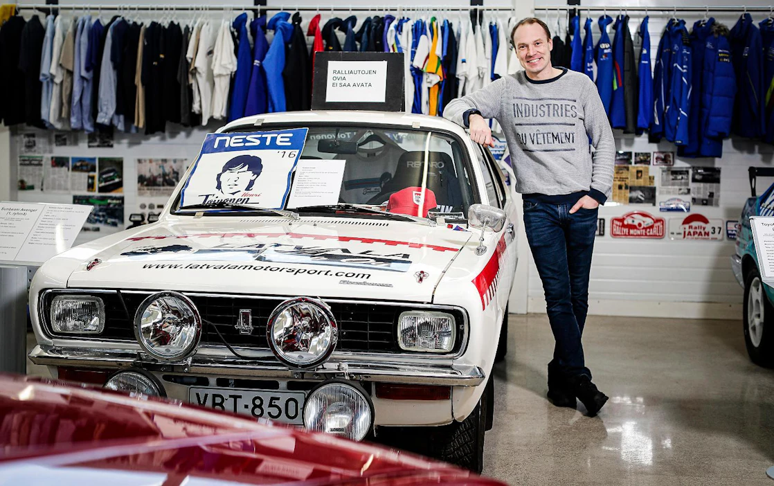 Latvalan ensimmäinen kausi Toyotan tallipäällikkönä päättyi jättipottiin vuonna 2021. Sébastien Ogier voitti kuljettajien maailmanmestaruuden ja Toyota saavutti valmistajien MM-tittelin."Olen pystynyt voittamaan merkkimestaruuden sekä kuljettajana että tallipäällikkönä. Annan sille ison arvon."