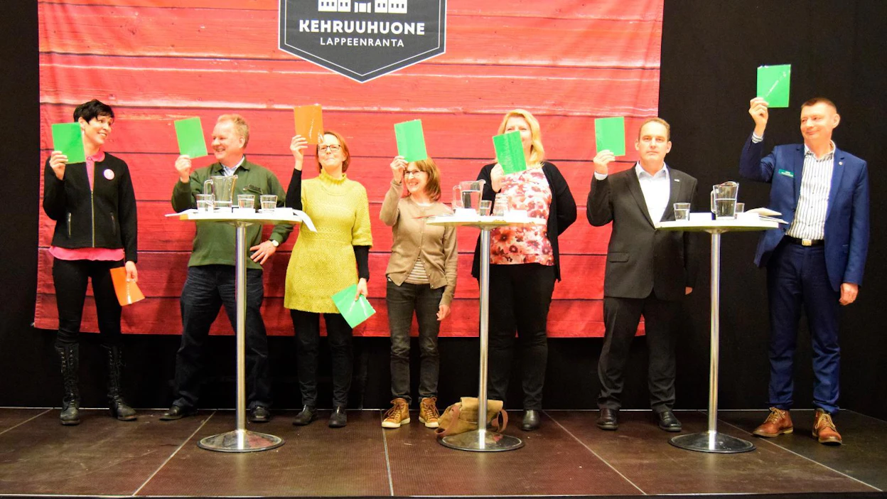 Kaakkois-Suomen vaalipiirin eduskuntavaaliehdokkaat äänestivät maanantaina Lappeenrannassa metsien hakkuumäärän kasvattamisesta. Kaikki muut paitsi vihreiden Virpi Junttila kannattivat hakkuiden lisäämistä. Junttila palauttaisi hakkuumäärän muutaman vuoden takaiseen 65 miljoonaan kuutiometriin.
