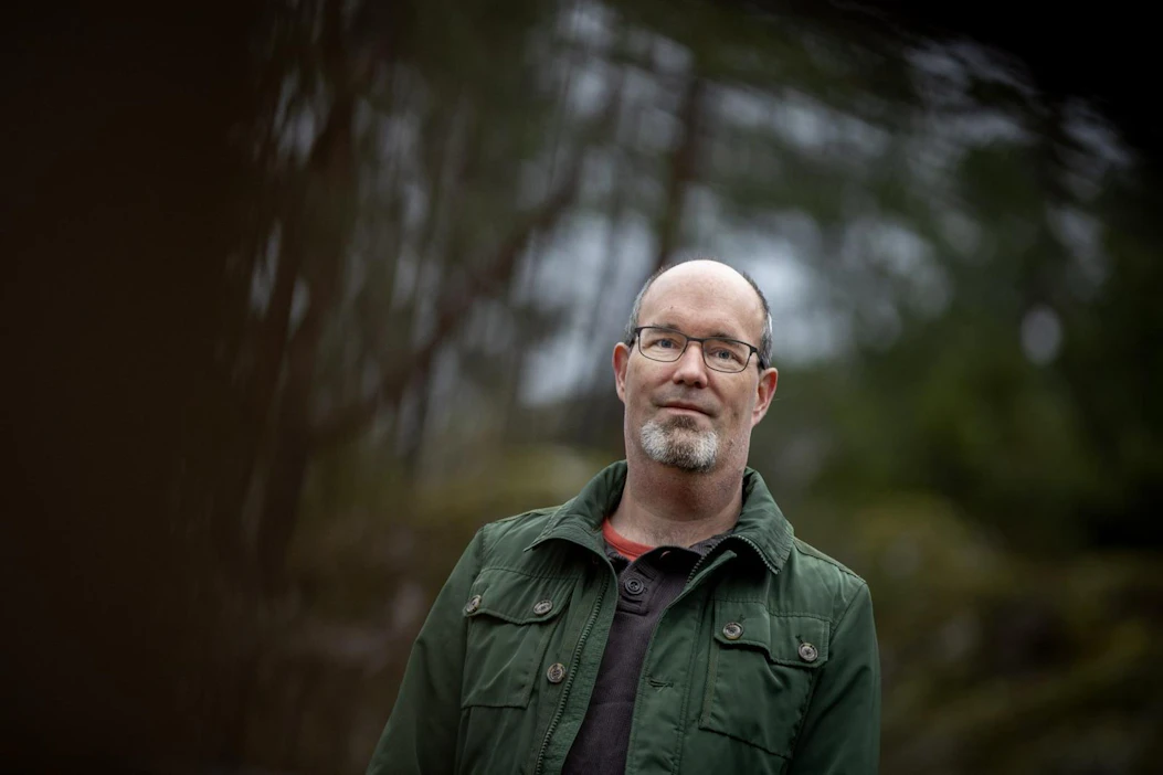 Paperiteollisuudesta ja Paperiliiton asemasta väitöskirjan tehnyt tutkijatohtori Paul Jonker-Hoffren Tampereen yliopistosta.
