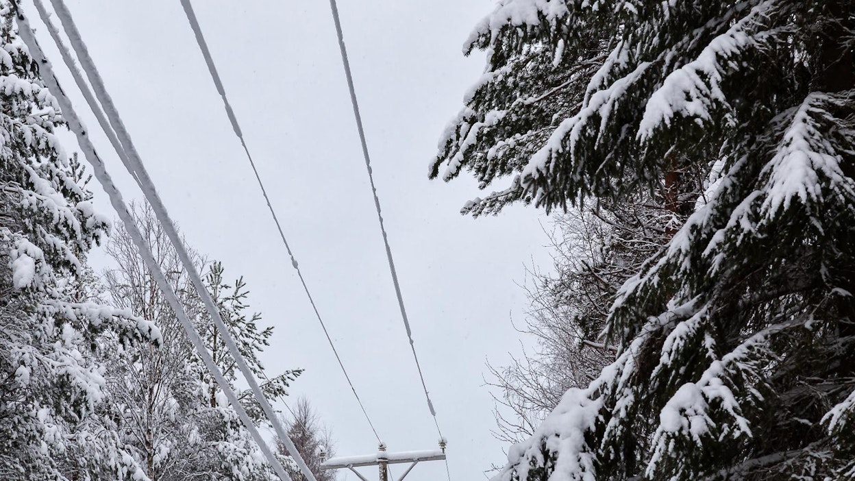 Menetelmä ennustaa suuria matalapaineisia myrskyjä, jotka ovat Suomessa yleisiä myöhään syksyllä ja talvella.
