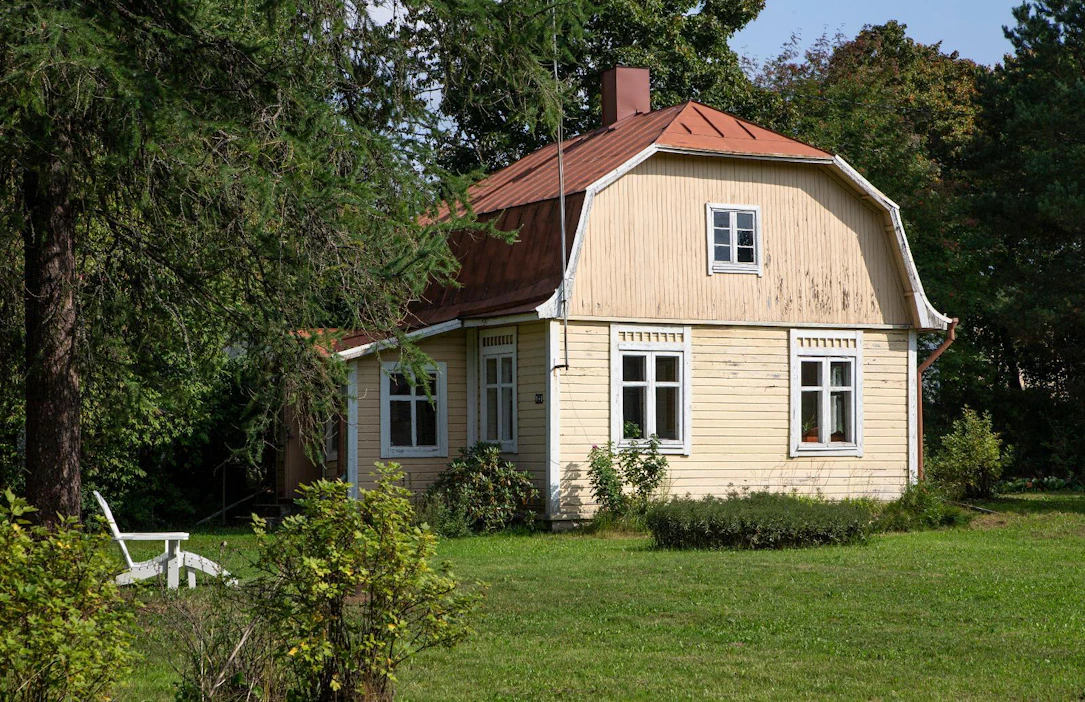 Suomessa on puhuttu viime vuosina paljon asuntokaupan lopahtamisesta maaseudulla. Ylen mukaan näin ei kuitenkaan ole ainakaan kaikilla maaseutupaikkakunnilla käynyt. Kuvituskuva.
