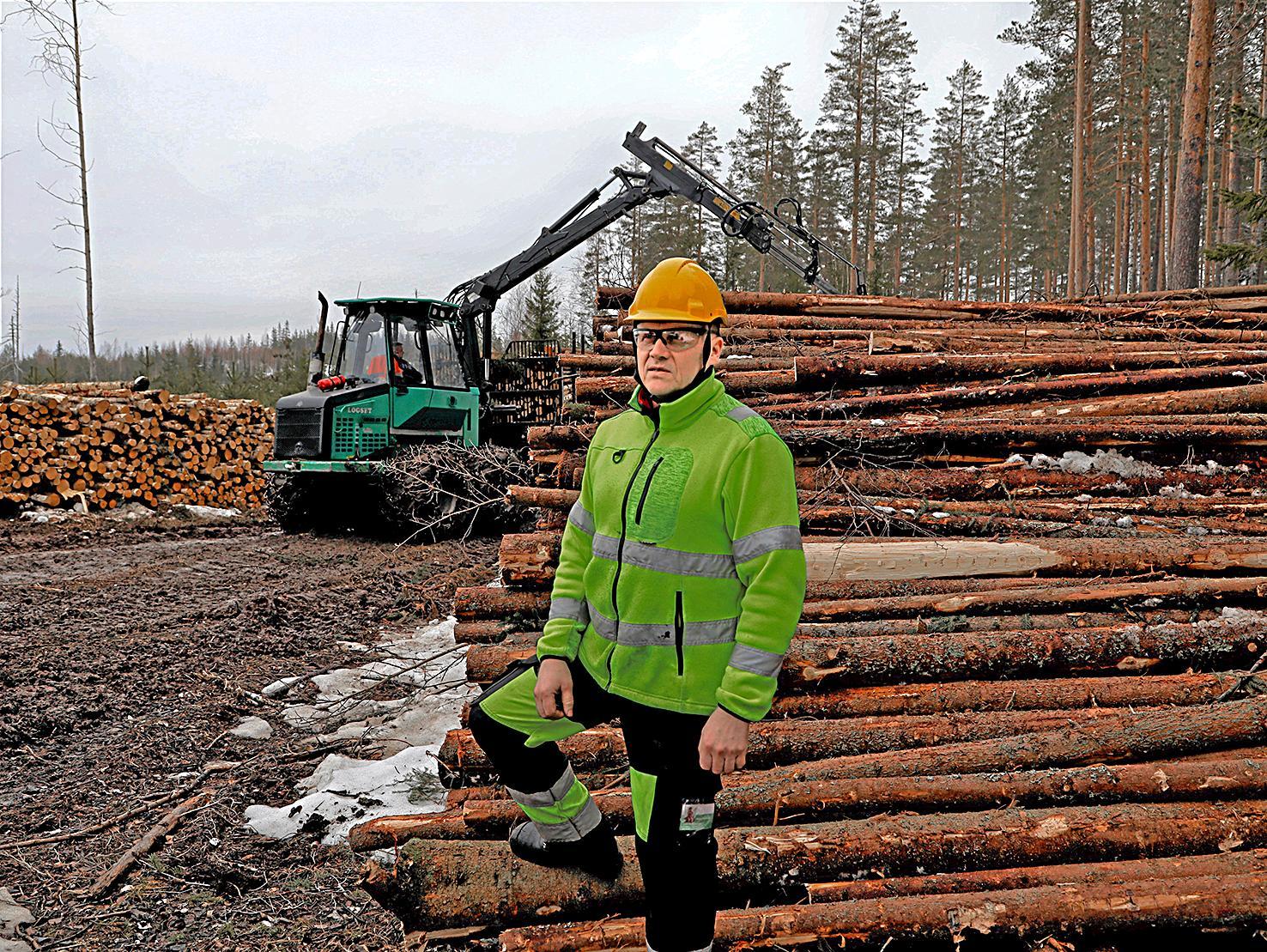 Metsäkoneyrittäjällä On Takanaan "vanhan Hyvän Ajan" Talvi – "Lumi On ...