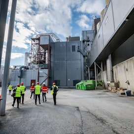 A-Rehun Koskenkorvan-tehtaan uusi tuotantolinja on kymmenen miljoonan euron investointi. Uusi linja kasvattaa rehutehtaan valmistuskapasiteettia noin 30 prosenttia sekä naudan-, sian- että siipikarjanrehuissa.