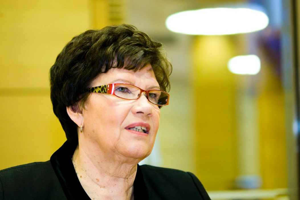 Entinen maa- ja metsätalousministeri Sirkka-Liisa Anttila (kesk.) näkee, että tuotantokohtainen lisätuki saattaisi valua teollisuudelle.
