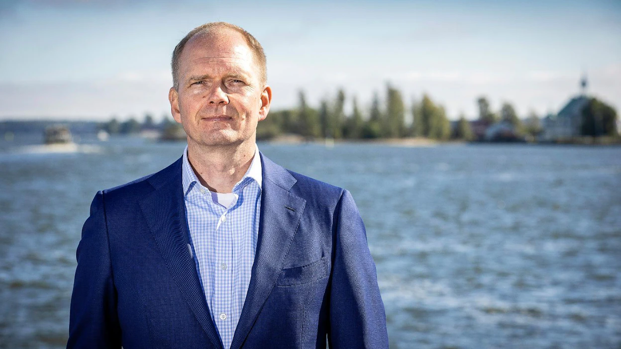 Mikko Käkelä haluaa ETL:lle aktiivisempaa roolia keskustelijana alkutuotannon, kaupan ja horeca-alan suuntaan ja toivoo parempaa näkyvyyttä kotimaiselle ruuantuotannolle. ”Ihmiset pitävät itsestäänselvyytenä, että ruokaa ja juomaa on pöydässä. Minusta ei ole oikein pystytty avaamaan sitä, mitä kaikkea se vaatii.”