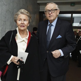 Presidentti Martti Ahtisaarella on todettu koronavirustartunta. Tasavallan presidentin kanslia kertoi aiemmin myös Ahtisaaren puolison Eeva Ahtisaaren, 83,  koronavirustartunnasta. LEHTIKUVA / Roni Rekomaa