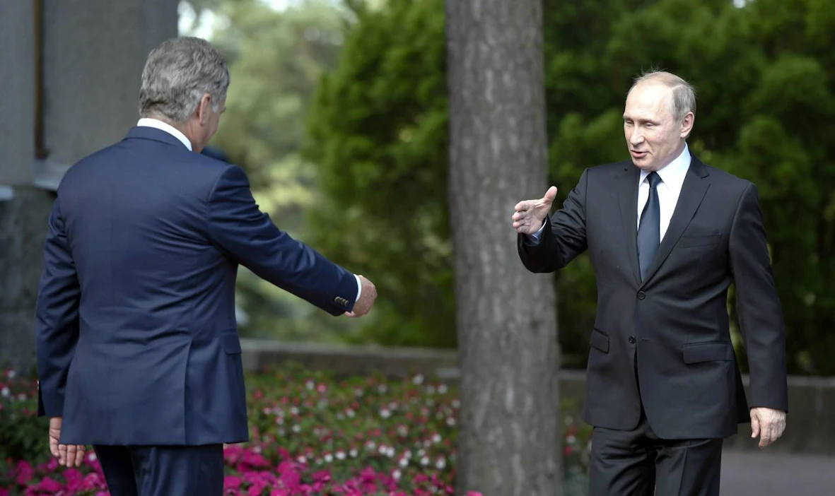 Venäjän presidentti Vladimir Putin vierailee parhaillaan Naantalin Kultarannassa. Putin vieraili Suomessa viimeksi kolme vuotta sitten. LEHTIKUVA / Jussi Nukari