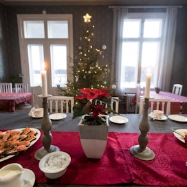 Joulun viettoon ei ole Matti Pikkaraisen mukaan olemassa mitään ainoaa oikeaa tapaa. Hän muistuttaa, että jokaisella perheellä ja suvulla on omat perinteensä.