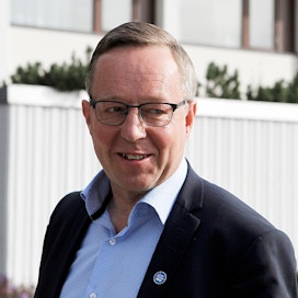 Elinkeinoministeri Mika Lintilä (kesk.) olisi valmis joustamaan irtisanomissuojan heikentämisestä.