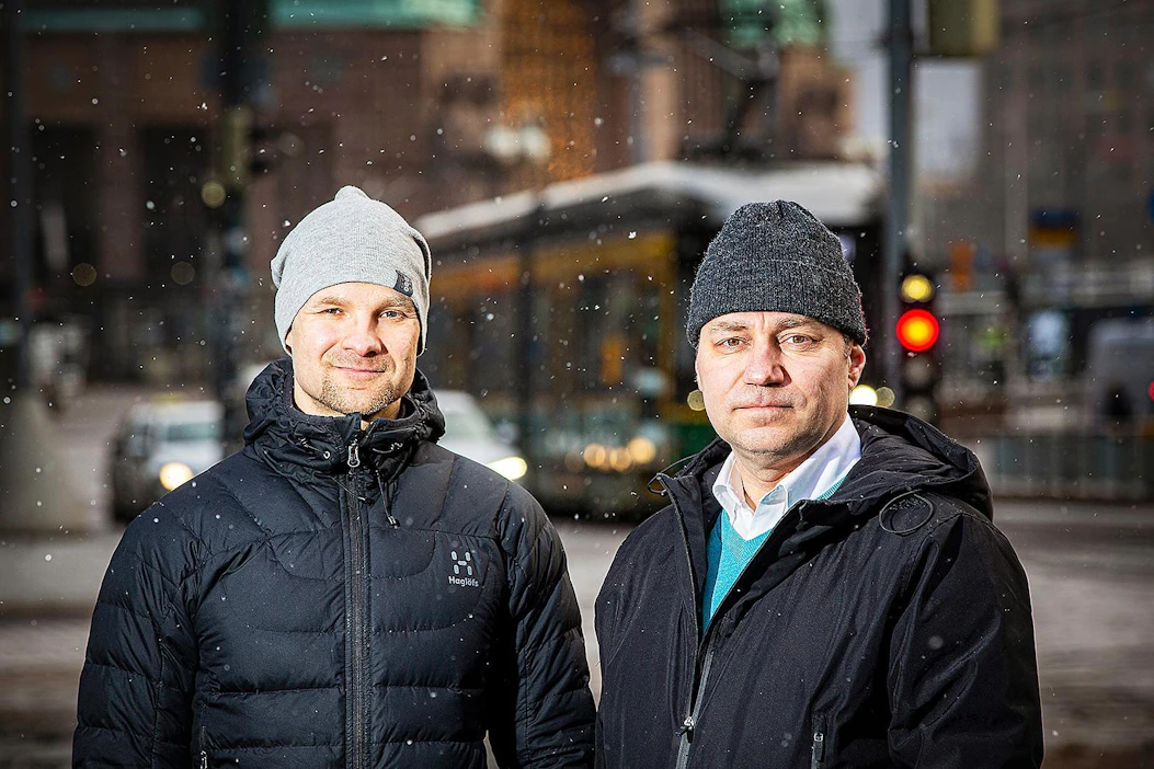 Yrittäjät Kimmo Koistinen ja Matti Toivonen uskovat monien intressejä palveleviin hiilensidontapalveluihin enemmän kuin haittaverojen kaltaisiin pakkokeinoihin.