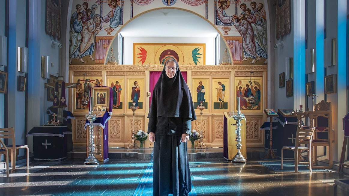 &quot;Kristinuskon sisältä löytyy aarre&quot;, tietää 25 vuotta Lintulan luostarissa asunut nunna Ksenia.