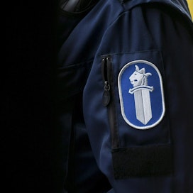 Itä-Suomen poliisin tilannekeskuksesta kerrotaan, että evakuoitujen määrä on 20–30 ihmistä. LEHTIKUVA / Onni Ojala