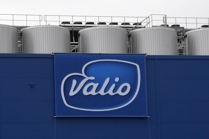 Taustalla on Valion hintojen polkeminen kilpailijoiden ajamiseksi ulos markkinoilta. LEHTIKUVA / Markku Ulander