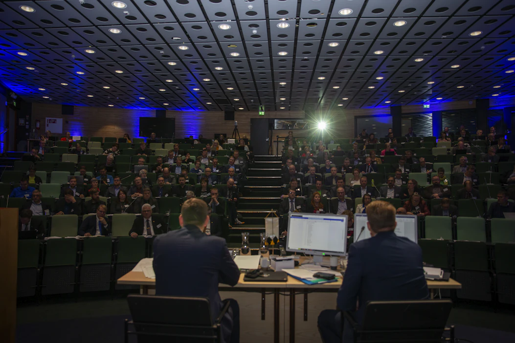Maataloustukien maksuaikataulun siirtyminen ensi vuonna herätti eniten keskustelua MTK:n valtuuskunnan yleiskeskustelussa.