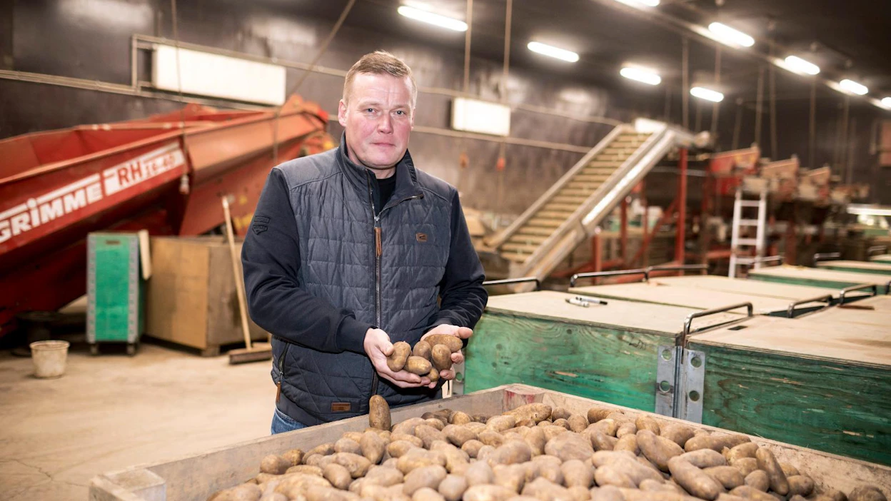 Jyrki Lähde haluaa käyttää ostettua siemenperunaa, koska sillä minimoidaan riski kasvitautien leviämiseen.