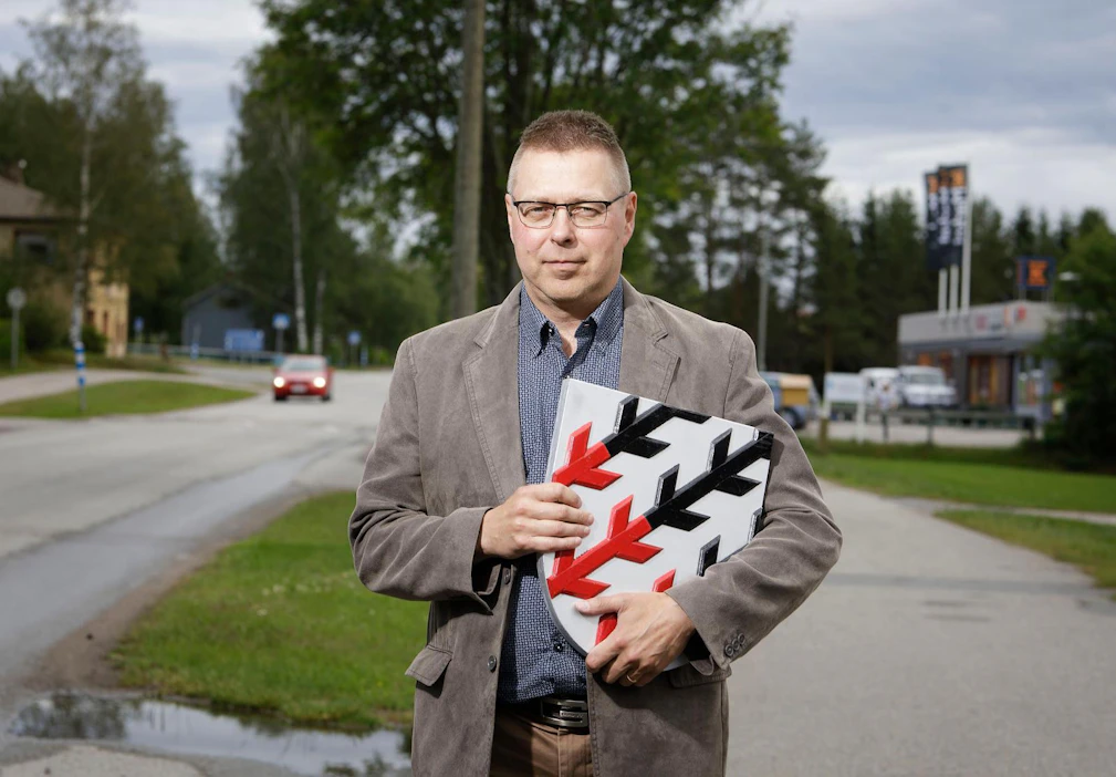 Kinnulan kunnanjohtaja Erkki Nikkilä vaatii, että valtion on otettava uudelleen vastuuta alueiden tasapuolisesta kehityksestä.