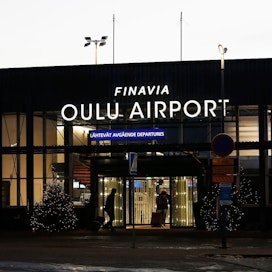 Kongressimatka Ouluun tehdään usein lentäen, mutta viime vuonna matkat vähenivät koronan takia. Kongresseja muutettiin paljolti etänä pidettäviksi.
