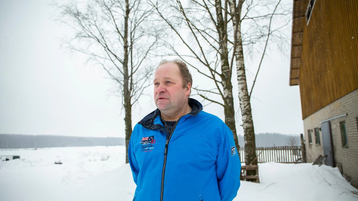 Maanviljelijä Eero Neuvonen ei ymmärrä, miten hänet voisi siirtää muihin töihin, koska selkä ei kestä lainkaan rasitusta. Melan mukaan mies on kuitenkin osittain työkykyinen.