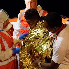 Maiden välillä on ollut jännitteitä, koska Italian aiempi hallitus sulki satamansa pelastusaluksilta ja puuttui kansalaisjärjestöjen pelastustoimintaan. LEHTIKUVA / AFP