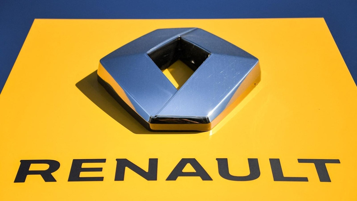 Renault sai Moskovan-tehtaansa toiminnan jatkumisesta paljon kritiikkiä.