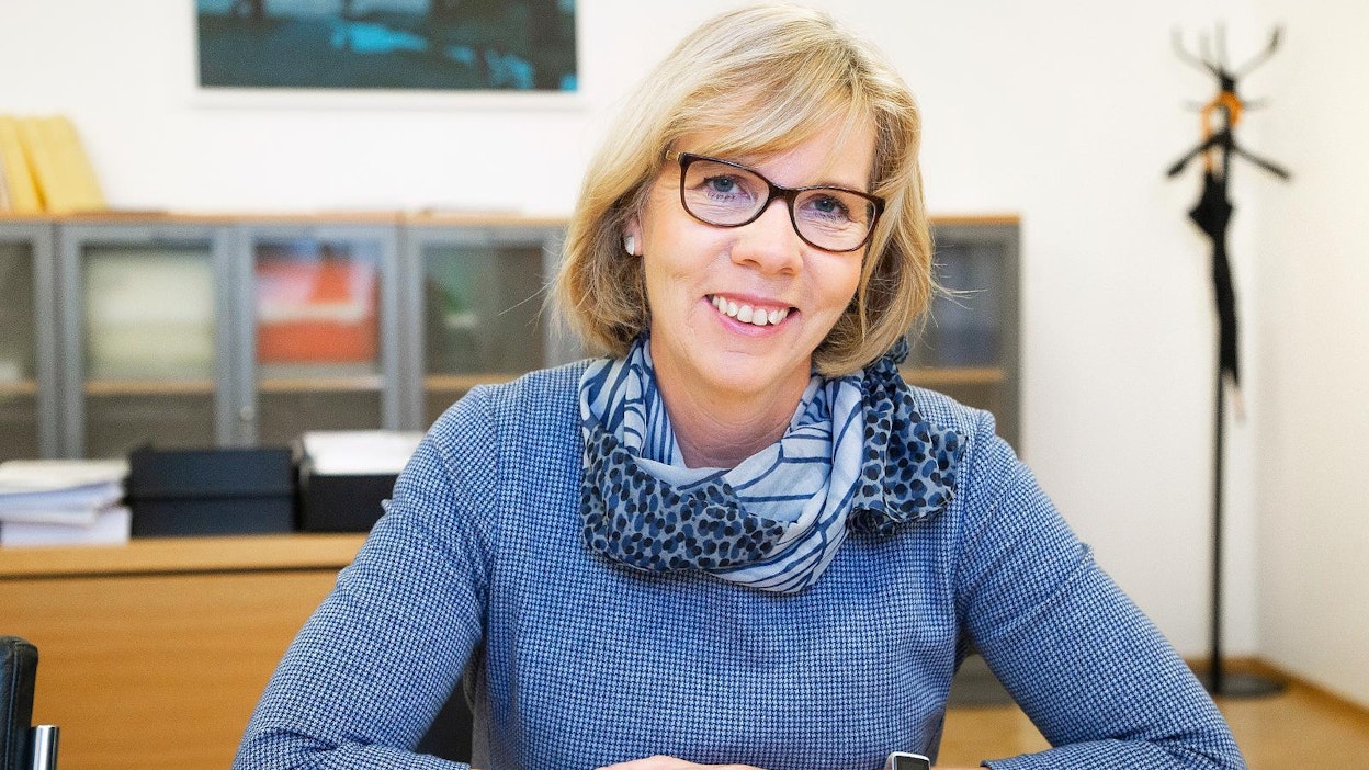 Ensi vuonna Suomeen perustetaan uusi naisiin kohdistuvan väkivallan raportoijan tehtävä, kertoo Anna-Maja Henriksson.
